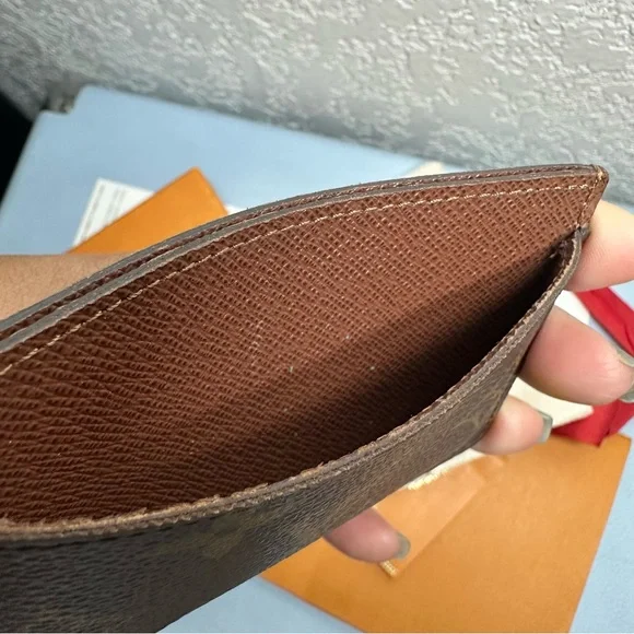 Louis Vuitton monogram card holder - Picture 7 of 9